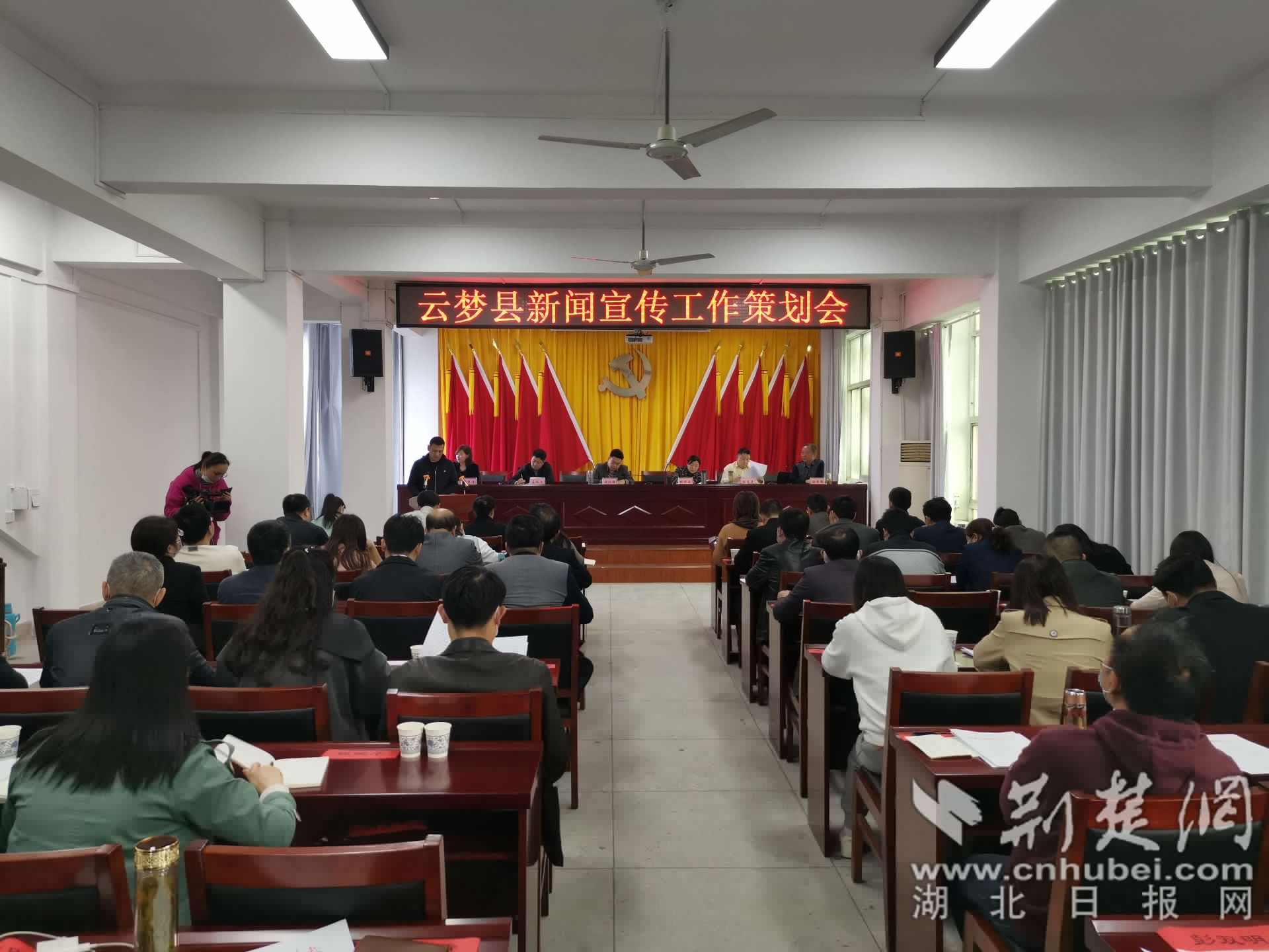 云朵萌小熊
