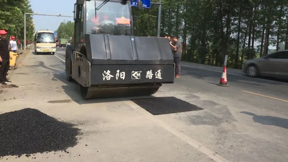 霸者威臨八方